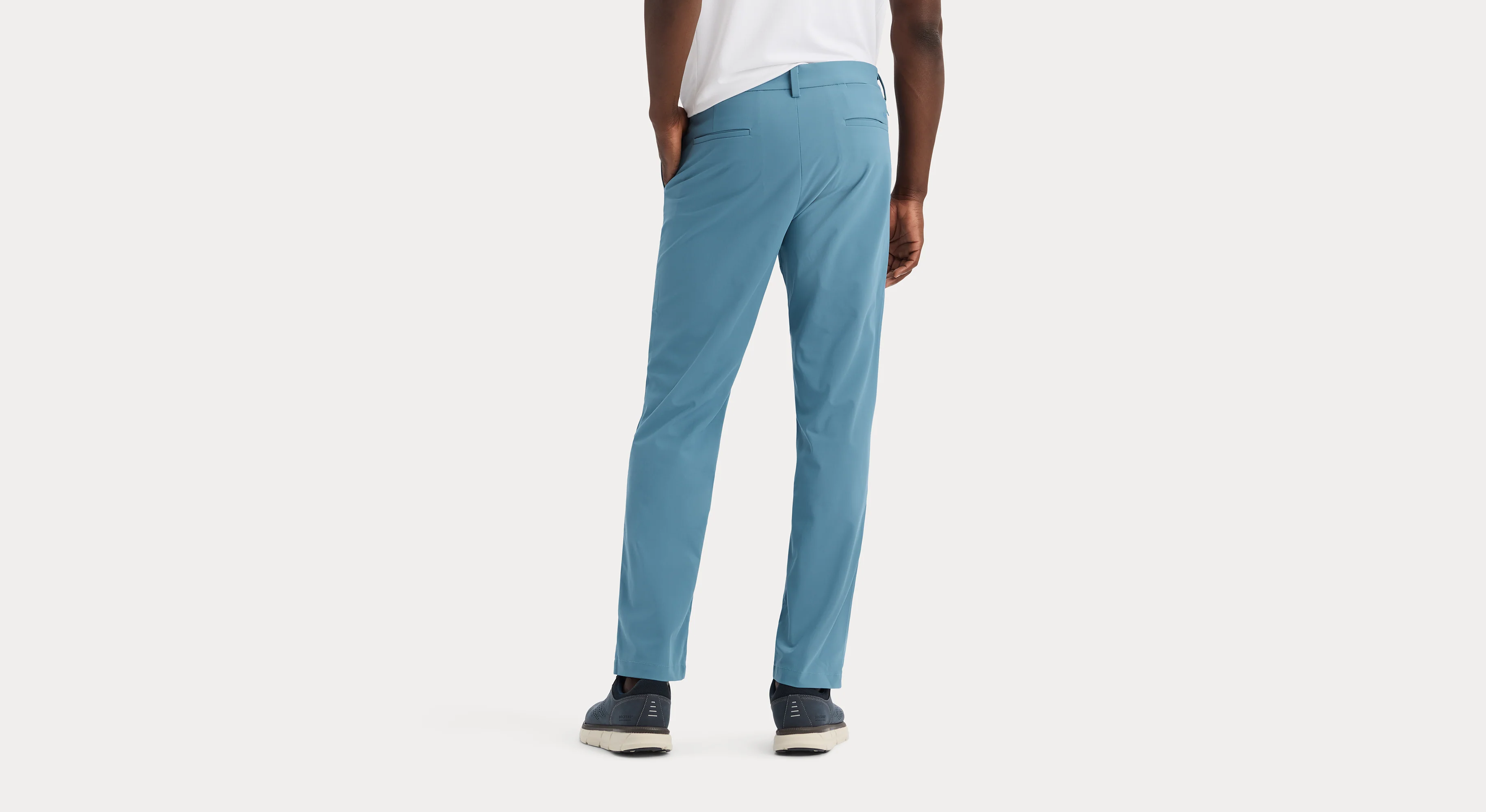 Go Airweave Chino, Straight Fit - Image 2