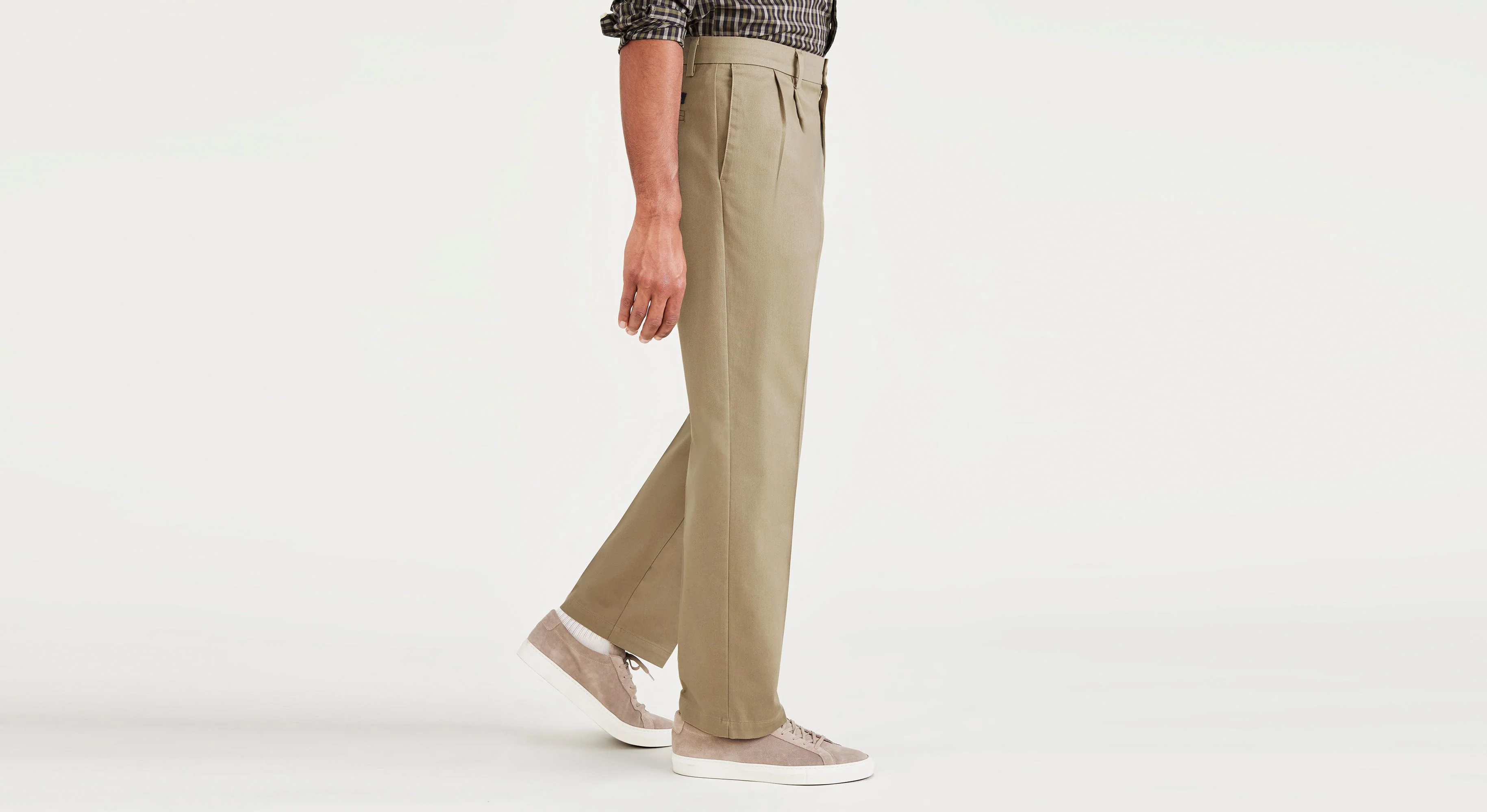 Signature Iron Free Khakis, Pleated, Classic Fit with Stain Defender® - Image 3
