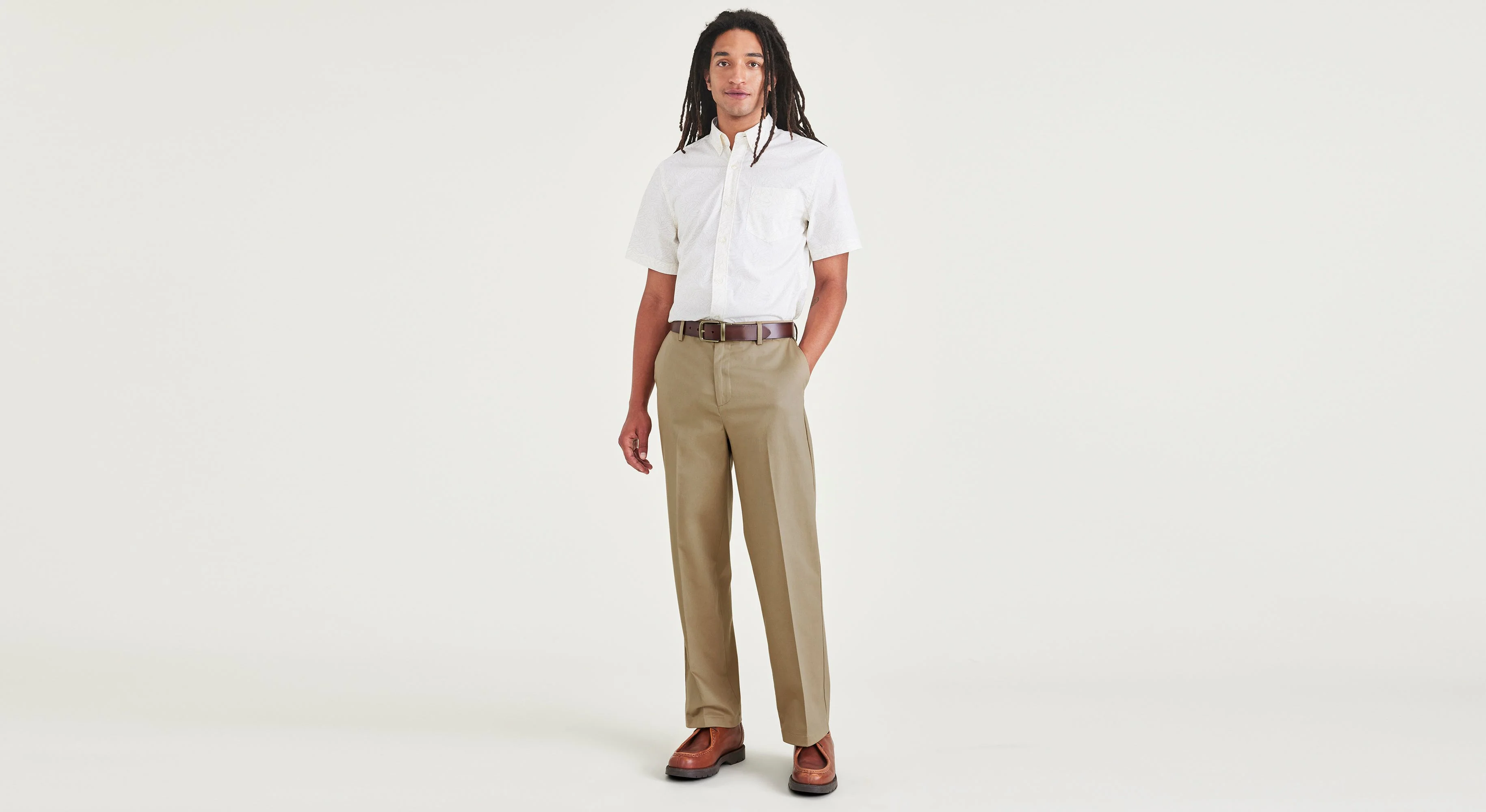 Signature Iron Free Khakis, Relaxed Fit with Stain Defender®